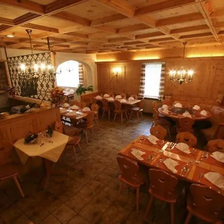 Sporthotel Samedan Hotel 3*